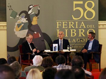 La Feria del Libro presenta 'Consolidar la democracia'