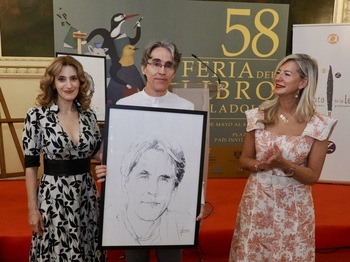 Rubén Abella recibe el Premio de la Crítica