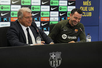 Laporta justifica la destitución de Xavi