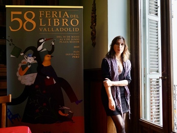 María Velasco cree que la fuerza del teatro es la analogía