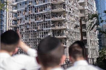 Exteriores prepara las evacuaciones de españoles de Israel